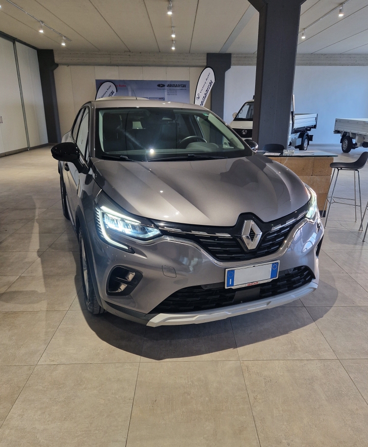 Renault Captur Plug-in Hybrid ETech 160 CV Intens &euro;.18.900,00